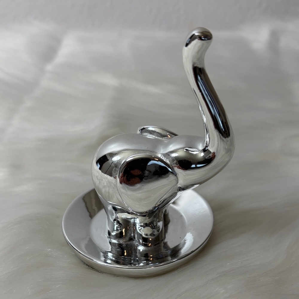Silver Elephant Ring Holder